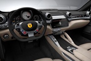 Νέα Ferrari GTC4Lusso με 690 ίππους και πολύ λούσο για 4 επιβάτες