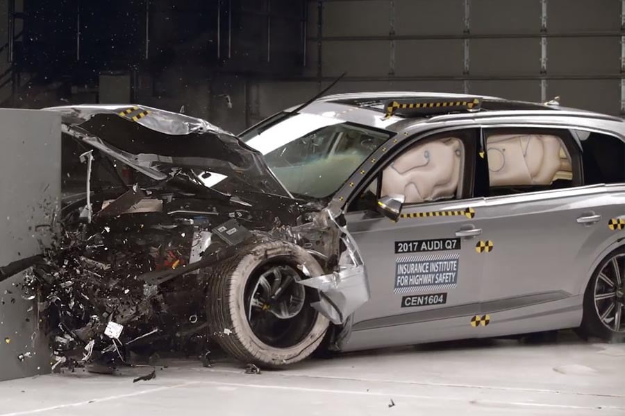 Αρίστευσε το Audi Q7 στα crash tests του IIHS