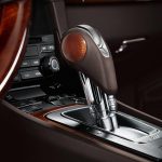 Porsche 911 Carrera S Cabriolet με επενδύσεις ξύλου στο εσωτερικό