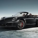 Porsche 911 Carrera S Cabriolet με επενδύσεις ξύλου στο εσωτερικό