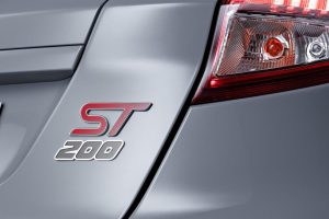 Νέο Ford Fiesta ST200 1.6 EcoBoost με ισχύ έως 215 ίππων