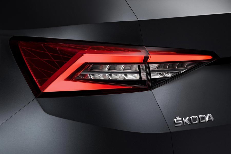 Tι σημαίνει το «C» στα πίσω φανάρια των Skoda;