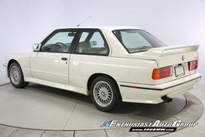 BMW M3 E30 του 1991 με 9.700 χλμ. πωλείται 179.000 ευρώ!