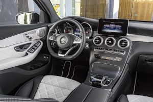Νέα σπορ SUV Mercedes GLC Coupé με ισχύ έως 367 ίππους