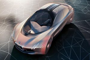Η BMW γιορτάζει 100 χρόνια με το BMW Vision Next 100