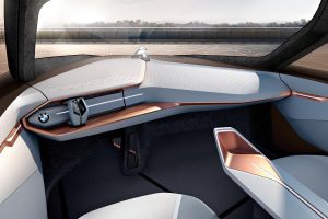 Η BMW γιορτάζει 100 χρόνια με το BMW Vision Next 100