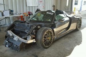 Πωλείται Porsche 918 Spyder με ζημιά αξίας 540.000 ευρώ!