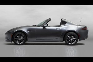 Νέο Mazda MX-5 RF με αναδιπλούμενη μεταλλική οροφή