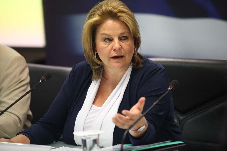 Μισθός 25.589 ευρώ το μήνα η κ. Λούκα Κατσέλη