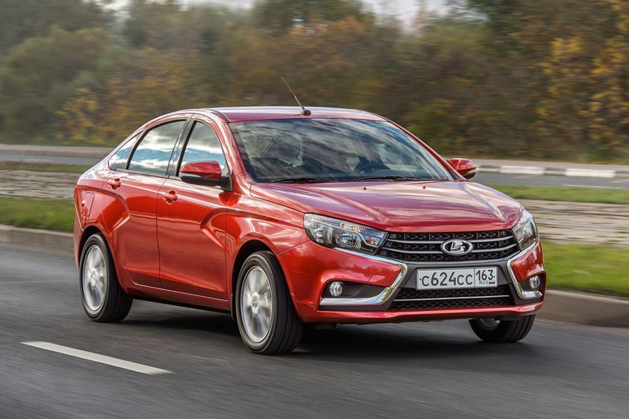 Θα αγοράζατε το νέο μικρομεσαίο Lada Vesta με 6.400 ευρώ;