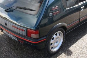 Peugeot 205 GTi μοντέλο του 1992 είναι στην πένα!
