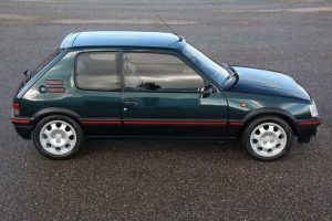 Peugeot 205 GTi μοντέλο του 1992 είναι στην πένα!