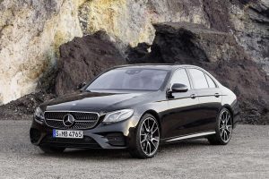Νέα κορυφαία Mercedes-AMG E 43 4MATIC με 401 ίππους