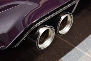 Μοναδική μοβ BMW M3 και με φουλ ανθρακόνημα!