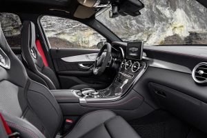 Νέα κορυφαία Mercedes-AMG GLC 43 4MATIC με 367 ίππους