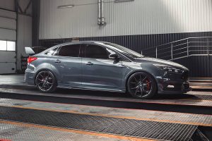 Μοναδικό Ford Focus Sedan ST με φτερούγα από Subaru WRX STI