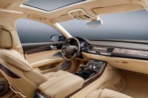 Λιμουζίνα Audi A8 L extended με 6 πόρτες και μήκος 6,36 μέτρων!