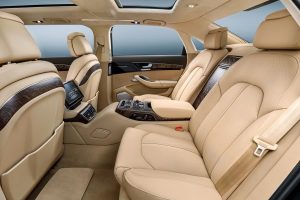 Λιμουζίνα Audi A8 L extended με 6 πόρτες και μήκος 6,36 μέτρων!