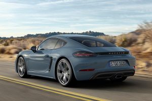 Νέα Porsche 718 Cayman με 2λιτρο turbo boxer κινητήρα