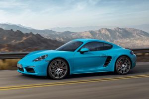 Νέα Porsche 718 Cayman με 2λιτρο turbo boxer κινητήρα