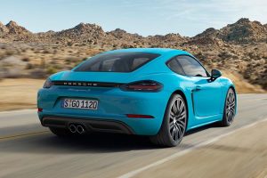 Νέα Porsche 718 Cayman με 2λιτρο turbo boxer κινητήρα