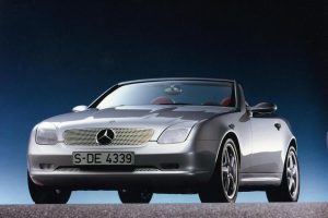 Η Mercedes SLK γιορτάζει 20 χρόνια από την πρεμιέρα της