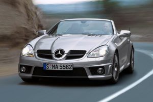 Η Mercedes SLK γιορτάζει 20 χρόνια από την πρεμιέρα της