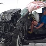 Μεγάλα pick-up «κατέρρευσαν» σε μετωπικά crash tests (+videos)