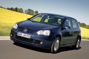 Opel Astra 1.6 VS Volkswagen Golf 1.6 FSI