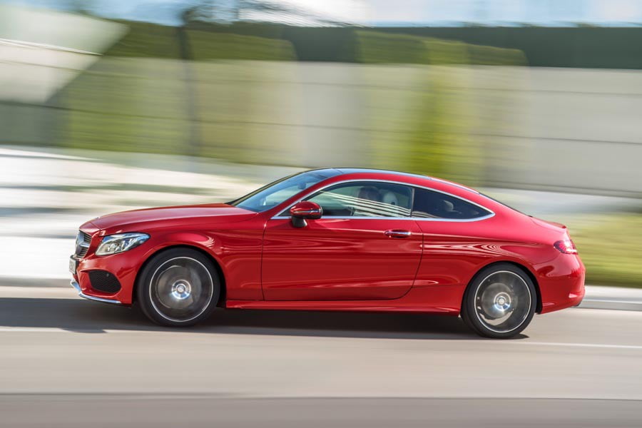 Mercedes C-Class Coupe σε νέες τετρακίνητες εκδόσεις 4MATIC