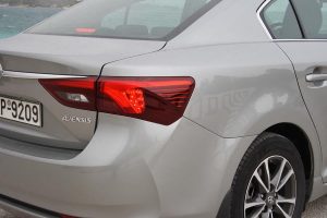 Δοκιμή Toyota Avensis ντίζελ 1.6 D-4D 112 PS