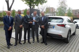 Η Lexus παρέδωσε το 1.000.000ό υβριδικό της μοντέλο