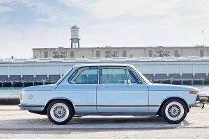 Αναπαλαιωμένη BMW 2002 είναι καλύτερη από καινούργια!