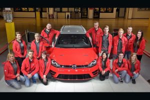 Volkswagen Golf R Variant Performance 35 με 350 ίππους