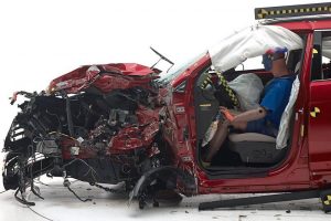 «Φρούριο» το νέο Hyundai Santa Fe στα crash tests του IIHS