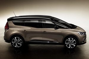 Νέο Renault Grand Scenic 7θέσιο και με 718 λτ. για αποσκευές