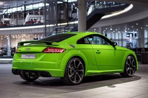 Audi TT RS Coupe σε καταπράσινο χρώμα Lime Green