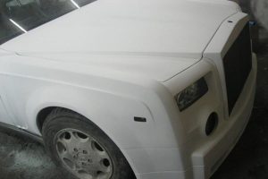 Mercedes E-Class μεταμορφώθηκε σε Rolls-Royce Phantom!