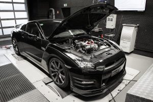 100-200 χλμ./ώρα με Nissan GT-R 1.121 PS σε 4,2 δευτερόλεπτα!