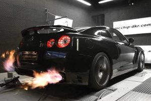 100-200 χλμ./ώρα με Nissan GT-R 1.121 PS σε 4,2 δευτερόλεπτα!