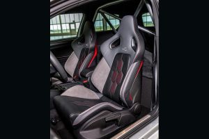 Ένα και μοναδικό VW Golf GTI Heartbeat 400 ίππων