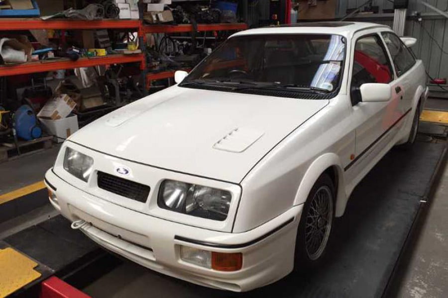 Σε δημοπρασία Ford Sierra RS Cosworth του 1986 με 9.660 χλμ.