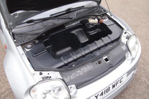 Σε δημοπρασία συλλεκτικό Renault Clio V6 του 2001