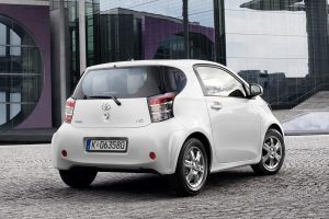 Δοκιμή Toyota iQ 1.0 VVT-i 68 PS (2008-2015)