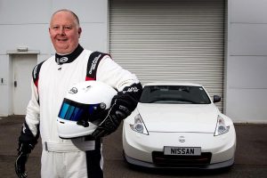 H Nissan βγάζει το κράνος από τον δικό της… Stig!