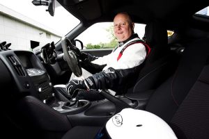 H Nissan βγάζει το κράνος από τον δικό της… Stig!