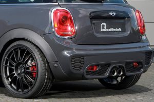 Βελτιωμένο νέο MINI JCW με 300 ίππους είναι πύραυλος!