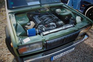 Lada 2107 με κινητήρα 3.0 λτ. V8 από BMW Σειρά 7 δεν ισιώνει!