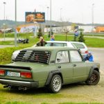 Lada 2107 με κινητήρα 3.0 λτ. V8 από BMW Σειρά 7 δεν ισιώνει!