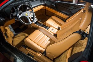 Στο σφυρί Ferrari 348TB του 1990 με 2.500 χιλιόμετρα